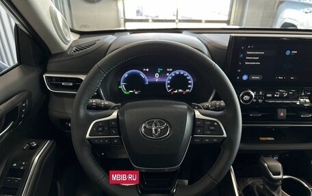 Toyota Highlander, 2023 год, 7 750 000 рублей, 26 фотография