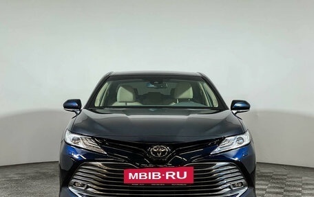 Toyota Camry, 2019 год, 3 197 000 рублей, 2 фотография