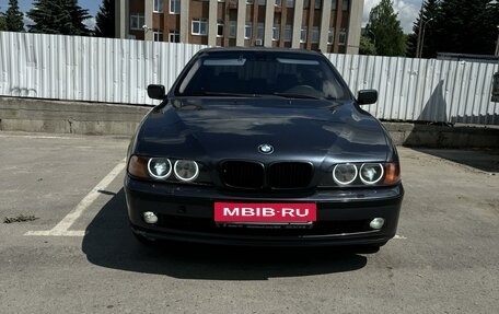 BMW 5 серия, 1998 год, 516 000 рублей, 1 фотография