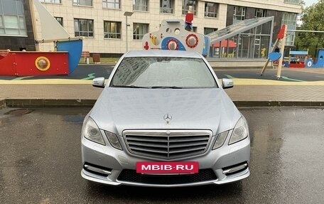 Mercedes-Benz E-Класс, 2012 год, 1 730 000 рублей, 2 фотография