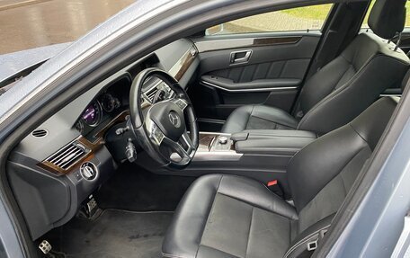 Mercedes-Benz E-Класс, 2012 год, 1 730 000 рублей, 8 фотография