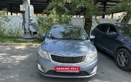 KIA Rio III рестайлинг, 2013 год, 1 000 000 рублей, 3 фотография