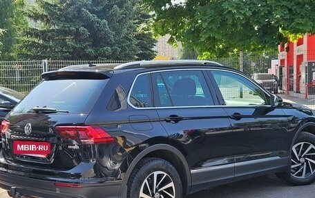 Volkswagen Tiguan II, 2018 год, 2 249 000 рублей, 4 фотография