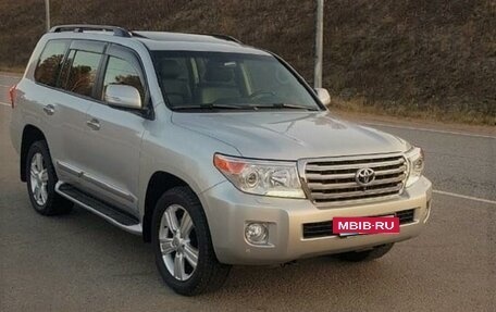 Toyota Land Cruiser 200, 2015 год, 4 800 000 рублей, 2 фотография