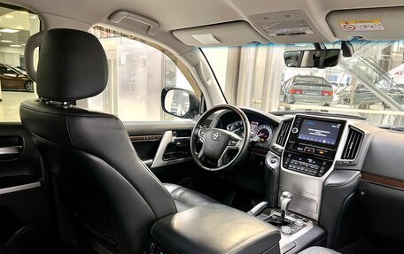 Toyota Land Cruiser 200, 2015 год, 6 298 000 рублей, 9 фотография