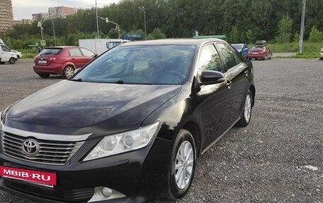 Toyota Camry, 2012 год, 1 650 000 рублей, 2 фотография