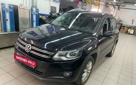 Volkswagen Tiguan I, 2016 год, 1 879 000 рублей, 2 фотография