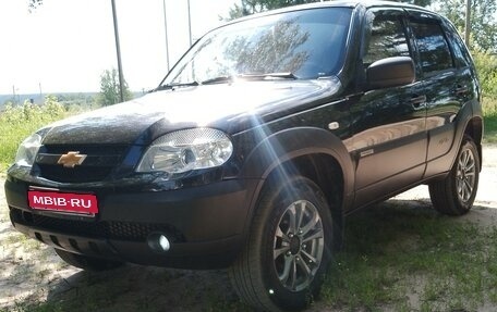 Chevrolet Niva I рестайлинг, 2015 год, 820 000 рублей, 1 фотография