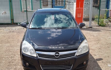 Opel Astra H, 2008 год, 700 000 рублей, 1 фотография