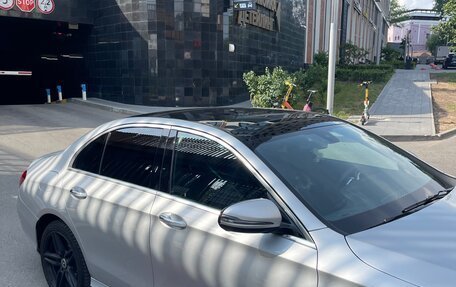 Mercedes-Benz E-Класс, 2019 год, 4 490 000 рублей, 6 фотография