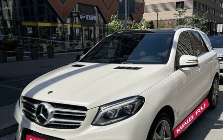 Mercedes-Benz GLE, 2016 год, 4 100 000 рублей, 2 фотография