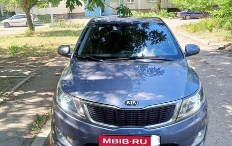 KIA Rio III рестайлинг, 2013 год, 1 050 000 рублей, 2 фотография