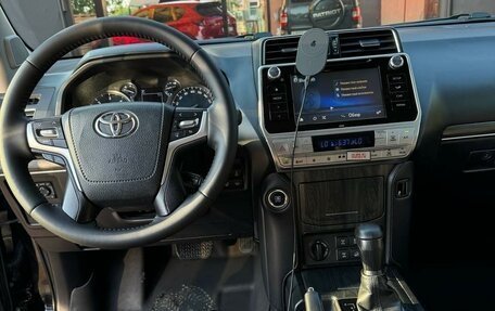 Toyota Land Cruiser Prado 150 рестайлинг 2, 2017 год, 4 850 000 рублей, 7 фотография