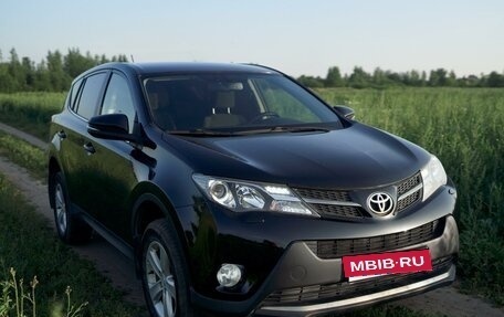 Toyota RAV4, 2013 год, 1 890 000 рублей, 2 фотография