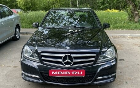 Mercedes-Benz C-Класс, 2013 год, 1 750 000 рублей, 2 фотография