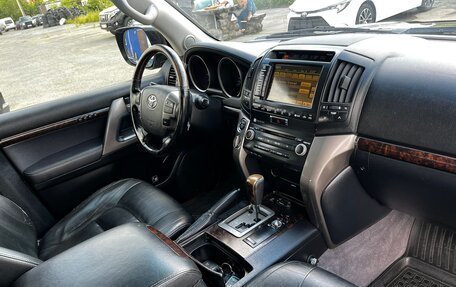 Toyota Land Cruiser 200, 2011 год, 2 999 000 рублей, 13 фотография