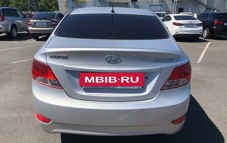 Hyundai Solaris II рестайлинг, 2013 год, 842 000 рублей, 6 фотография