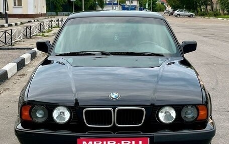 BMW 5 серия, 1990 год, 830 000 рублей, 2 фотография