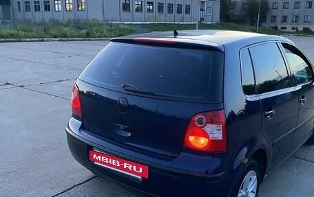 Volkswagen Polo IV рестайлинг, 2002 год, 320 000 рублей, 4 фотография