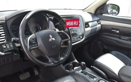 Mitsubishi Outlander III рестайлинг 3, 2012 год, 1 469 000 рублей, 13 фотография