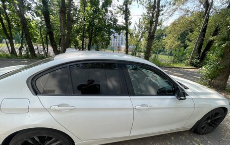 BMW 3 серия, 2011 год, 1 600 000 рублей, 3 фотография
