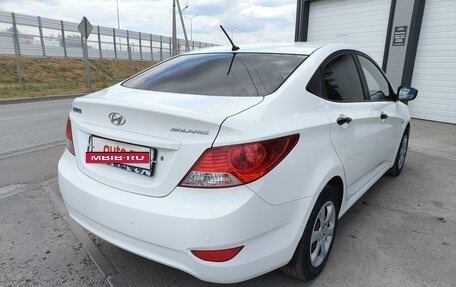 Hyundai Solaris II рестайлинг, 2013 год, 799 999 рублей, 14 фотография