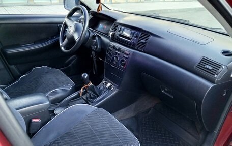 Toyota Corolla, 2004 год, 475 000 рублей, 5 фотография