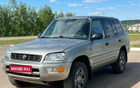 Toyota RAV4, 2000 год, 630 000 рублей, 1 фотография