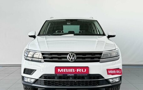 Volkswagen Tiguan II, 2017 год, 2 945 000 рублей, 3 фотография