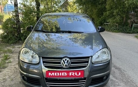 Volkswagen Jetta VI, 2007 год, 800 000 рублей, 2 фотография