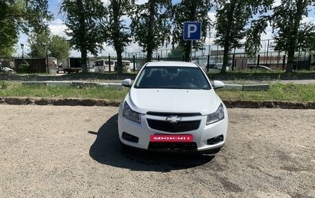 Chevrolet Cruze II, 2012 год, 800 000 рублей, 2 фотография