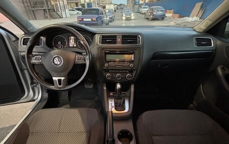 Volkswagen Jetta VI, 2013 год, 1 105 000 рублей, 7 фотография