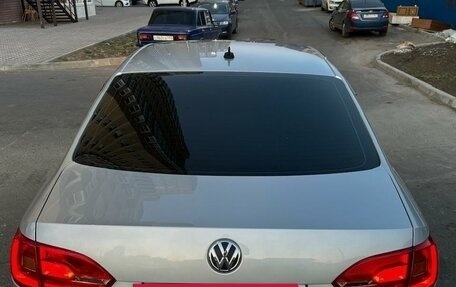 Volkswagen Jetta VI, 2013 год, 1 105 000 рублей, 5 фотография
