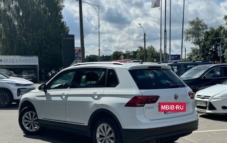 Volkswagen Tiguan II, 2017 год, 1 999 000 рублей, 4 фотография