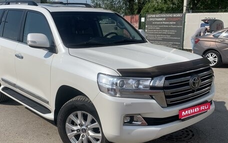 Toyota Land Cruiser 200, 2016 год, 6 100 000 рублей, 3 фотография