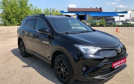 Toyota RAV4, 2019 год, 3 000 000 рублей, 3 фотография