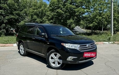 Toyota Highlander III, 2012 год, 1 750 000 рублей, 13 фотография