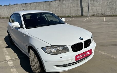 BMW 1 серия, 2010 год, 750 000 рублей, 11 фотография
