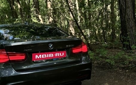 BMW 3 серия, 2018 год, 2 000 000 рублей, 3 фотография