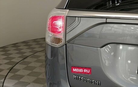 Mitsubishi Outlander III рестайлинг 3, 2012 год, 1 175 000 рублей, 10 фотография