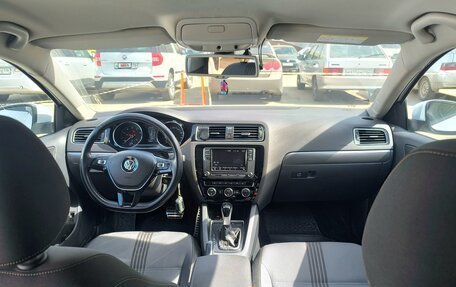 Volkswagen Jetta VI, 2016 год, 1 590 000 рублей, 10 фотография