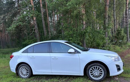 Chevrolet Cruze II, 2014 год, 950 000 рублей, 3 фотография