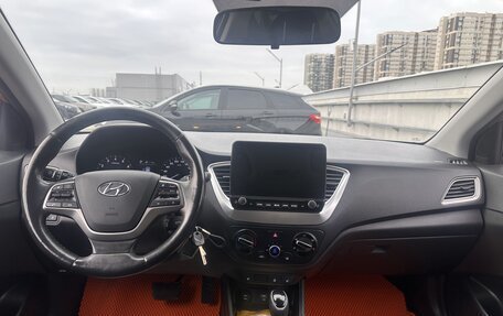 Hyundai Solaris II рестайлинг, 2019 год, 1 440 000 рублей, 7 фотография