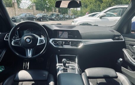 BMW 3 серия, 2019 год, 3 200 000 рублей, 3 фотография