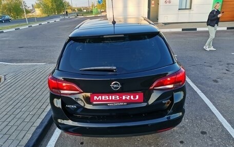 Opel Astra K, 2018 год, 1 390 000 рублей, 3 фотография