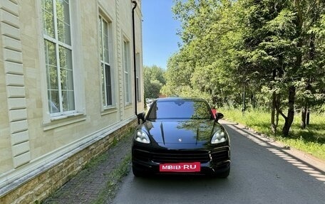 Porsche Cayenne III, 2018 год, 7 950 000 рублей, 2 фотография