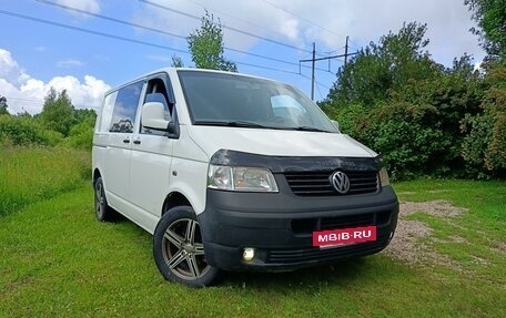 Volkswagen Transporter T5 рестайлинг, 2003 год, 1 250 000 рублей, 3 фотография