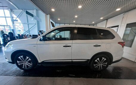 Mitsubishi Outlander III рестайлинг 3, 2017 год, 2 146 700 рублей, 8 фотография