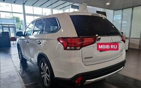 Mitsubishi Outlander III рестайлинг 3, 2017 год, 2 146 700 рублей, 7 фотография