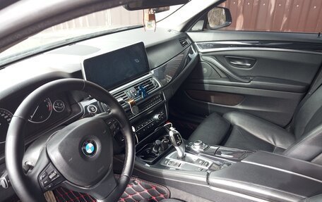 BMW 5 серия, 2012 год, 1 850 000 рублей, 6 фотография